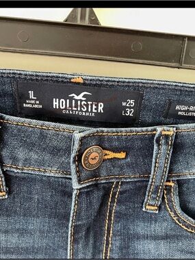 Hollister Jean shorts